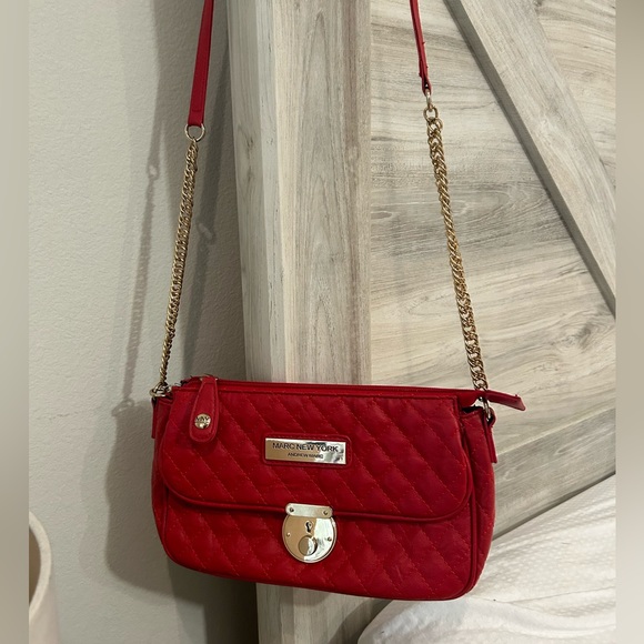 Red Marc New York Crossbody Bag - Picture 2 of 3